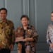 Pembukaan pameran TATAH di Jakarta menampilkan ukir Jepara dan Menteri Kebudayaan Fadli Zon bersama tamu undangan