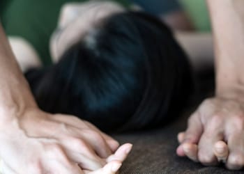 Ilustrasi santriwati di lingkungan pondok pesantren terkait dugaan kasus pencabulan di Pati.