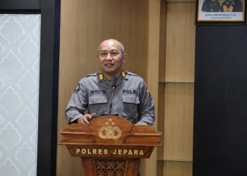 AKP Dwi Prayitna Polres Jepara beri imbauan soal isu pocong viral yang meresahkan warga
