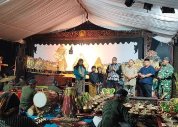 suasana kabumi desa mambak 2026 pagelaran wayang kulit semar bangun negoro