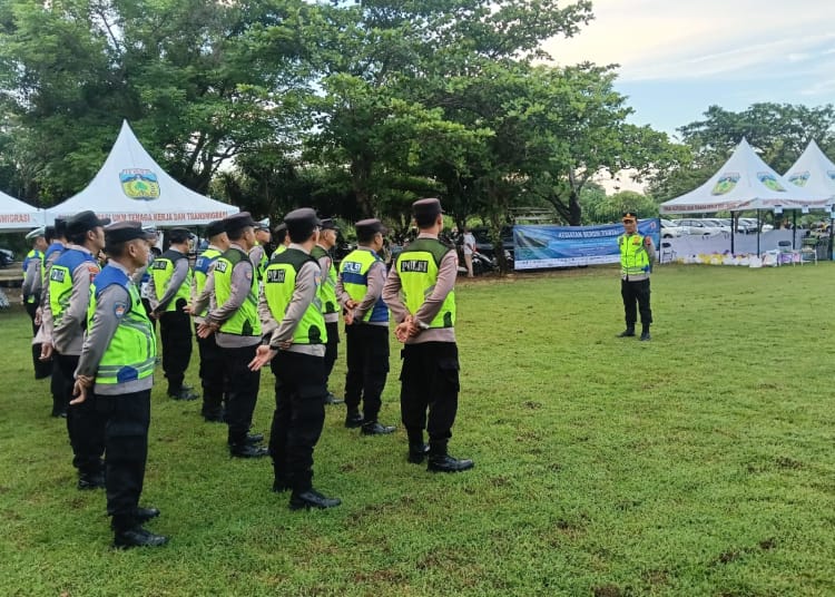 Apel kesiapan pengamanan May Day 2026 oleh Polres Jepara di Lapangan Bandengan