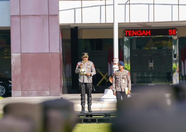 Kapolda Jateng Irjen Pol Ribut Hari Wibowo saat apel kesiapan pengamanan May Day 2026 di Mapolda Jateng