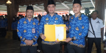 Pelantikan 241 CPNS Jepara menjadi PNS di Pendopo R.A. Kartini oleh Bupati Jepara