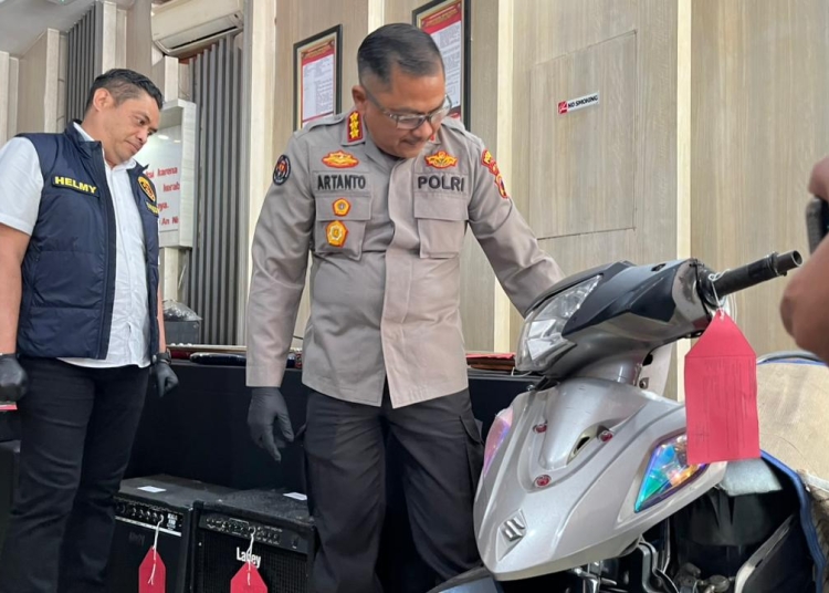 Polisi Polda Jateng mengungkap kasus pencurian peralatan musik di sejumlah gereja di Boyolali dan Semarang