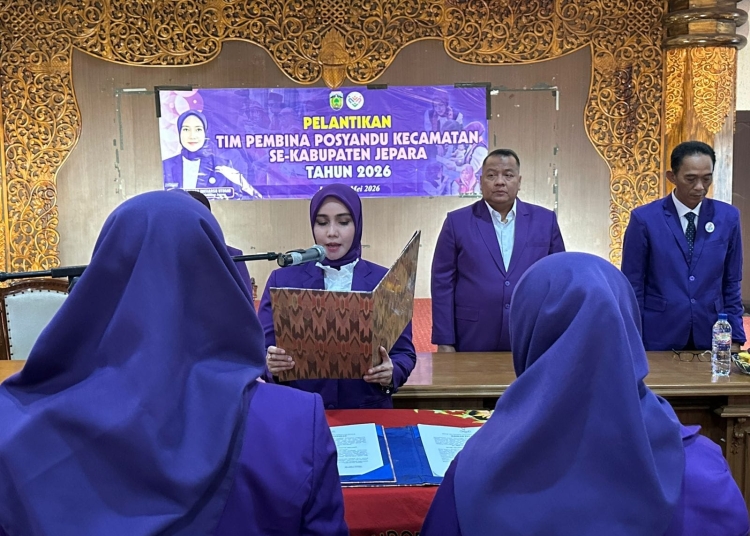 Pelantikan Ketua TP Posyandu Kecamatan se-Jepara dalam acara resmi di Gedung OPD Bersama
