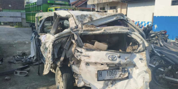 Kecelakaan kereta api di Grobogan libatkan Argo Bromo Anggrek dan mobil Avanza tewaskan satu keluarga