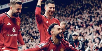 Manchester United menang dramatis 3-2 lawan Liverpool di Old Trafford 2026