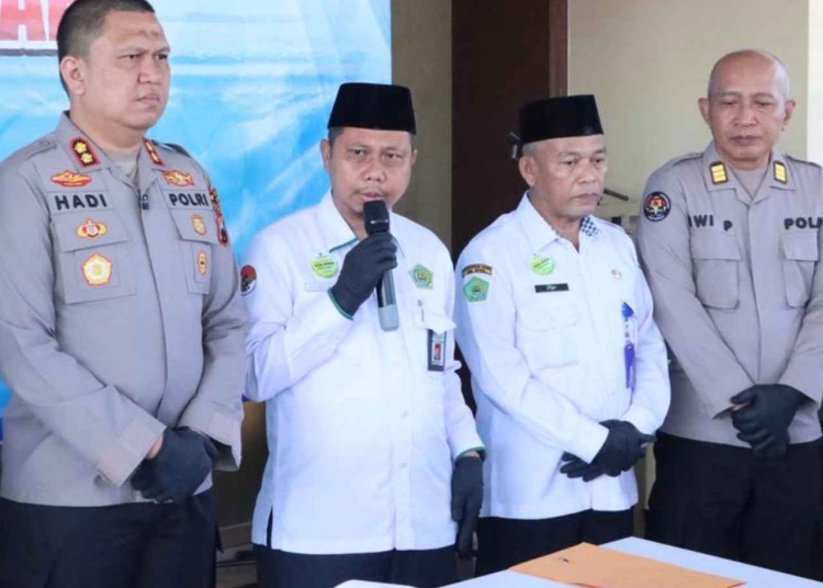 Kepala Kemenag Jepara H. Akhsan Muhyiddin beri pernyataan soal kasus pencabulan santriwati di Jepara