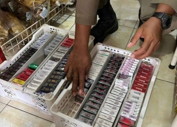 petugas gabungan sita ribuan rokok ilegal tanpa pita cukai di Jepara
