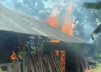 kebakaran oven kayu di Bandengan Jepara dipadamkan petugas damkar