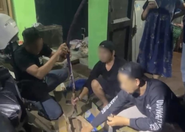 Polisi amankan remaja hendak tawuran di Kudus dengan senjata tajam