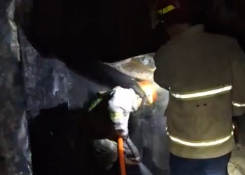 kebakaran oven pengering kayu di Jepara Troso Pecangaan malam hari