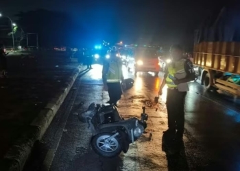 Mahasiswi asal Jepara tewas kecelakaan di Pantura Demak akibat jalan licin dan terlindas truk tronton