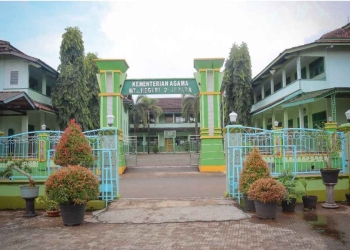 Siswa MTsN 2 Jepara mengikuti program kelas unggulan tahfidz sains bahasa 2026