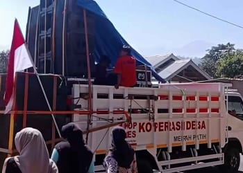 truk kopdes merah putih angkut sound horeg di malang viral