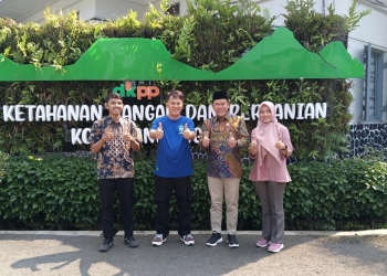 Ketua DPRD Jepara Agus Sutisna saat melakukan studi program Buruan Sae di DKPP Kota Bandung untuk memperkuat ketahanan pangan masyarakat.