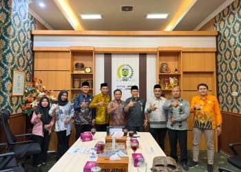 Ketua DPRD Jepara Agus Sutisna menerima silaturahmi ICMI Jepara dan mendukung Gerakan Cinta Kampus Jepara
