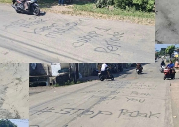 Tulisan Stop Pajak Kapan Mulus di jalan rusak Nalumsari Jepara yang viral di media sosial