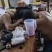 Oknum perangkat Demak diduga pesta miras di balai desa Turitempel foto viral