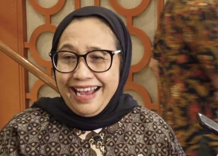 Kejagung membuka peluang mengklarifikasi Ketua BGN Nanik S Deyang dalam penyidikan dugaan korupsi program MBG.
