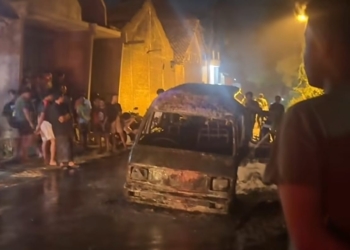 Mobil diduga pengangsu BBM terbakar hebat di dekat SPBU Senenan Jepara Minggu malam 7 Juni 2026