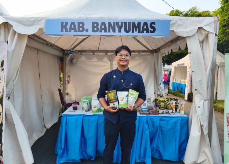 UMKM Banyumas memamerkan Brownies Tempe Cookies, Tococo Chips, dan Coconut Sugar pada Festival Olahan Pangan Jawa Tengah 2026 di TMII Jakarta.