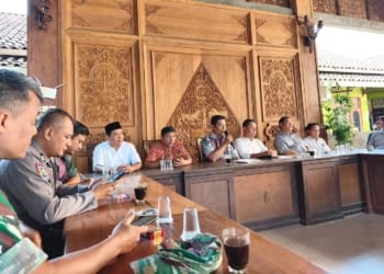 Home Stay FN 18 di Desa Tahunan Jepara kembali menjadi sorotan warga karena diduga disalahgunakan sebagai tempat kencan pasangan muda.