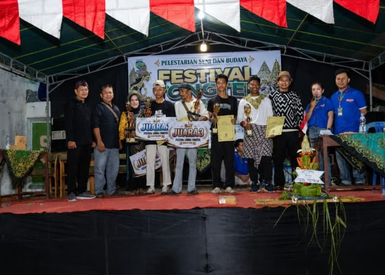 Festival Tongtek Kabumi Desa Bringin 2026 di Jepara, Laron Percussion meraih juara pertama.