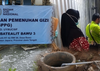 Petugas dan warga melakukan pengecekan dugaan pencemaran air sumur akibat IPAL SPPG 3 Bawu di Desa Bawu, Kecamatan Batealit, Jepara.