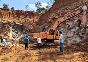 Aktivitas tambang di Desa Pancur, Kecamatan Mayong, Jepara yang diduga belum mengantongi izin saat inspeksi tim gabungan.