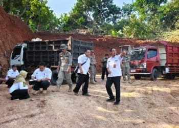 Aktivitas tambang ilegal andesit di Desa Pancur, Mayong, Jepara yang membuka dua mata air dan mengancam cadangan air bawah tanah.