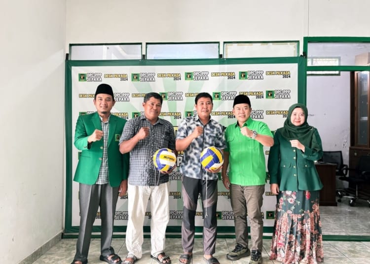Lakukan Kerja Elektoral, DPC PPP Jepara Bantu Peralatan Olahraga untuk Pemuda