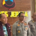 Polisi menunjukkan barang bukti sabu hasil pengungkapan kasus narkotika di Jepara