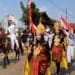 Karnaval HUT RI ke-81 Desa Ngetuk Jepara dengan peserta berkostum tradisional dan kuda