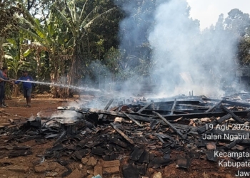Rumah terbakar di Desa Ngasem Batealit Jepara