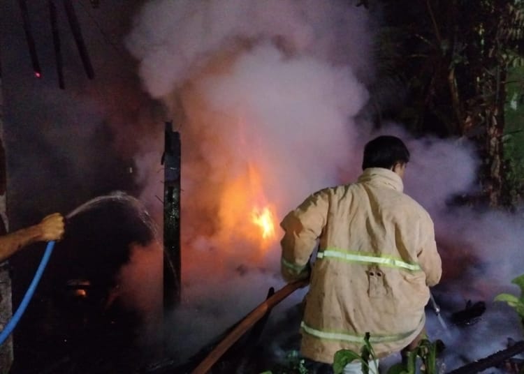 Rumah warga di Pakisaji Jepara terbakar akibat tungku kompor