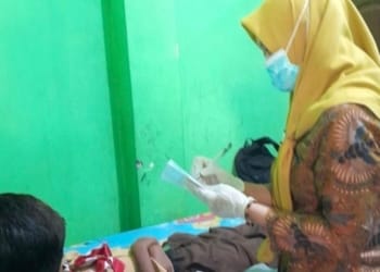 Siswa SMP di Boyolali diperiksa usai diduga mengalami keracunan setelah menyantap MBG