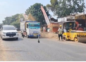 Proyek pembetonan Jalan Mlonggo di Desa Sekuro Jepara mulai dikerjakan dengan total anggaran Rp29 miliar.