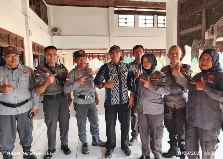 Khambali Petinggi Tiga Juru Jepara mewakili PKDI dalam audiensi Satlinmas Jepara