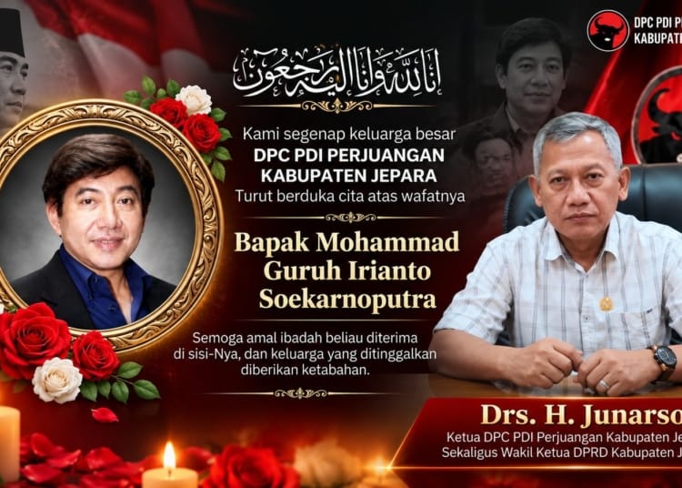 Guruh Soekarno Putra dan Ketua DPC PDI Perjuangan Jepara Junarso dalam ucapan duka cita