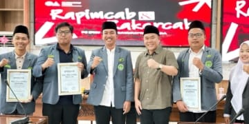 Ketua DPRD Jepara Agus Sutisna saat memberikan arahan kepada kader IPNU-IPPNU dalam Rapimcab dan Rakercab
