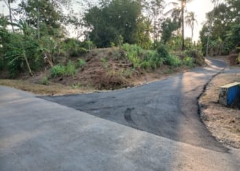 Pembangunan jalan RW 02 Desa Kawak Jepara