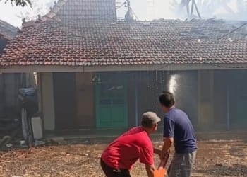 Kebakaran rumah warga di Gemulung Pecangaan Jepara akibat pembakaran sampah