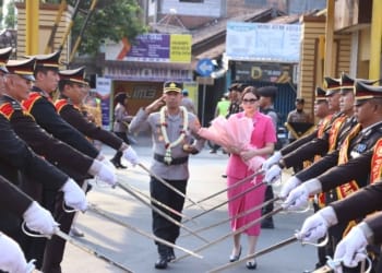 Apel farewell pergantian pimpinan Polres Jepara, AKBP Hadi Kristanto dan AKBP Keris Aji Wibisono