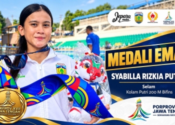 Atlet selam Jepara Syabila Rizkia Putri Raharja peraih medali emas Porprov XVII Jawa Tengah 2026 sebelum meninggal dunia usai insiden tenggelam di laut.