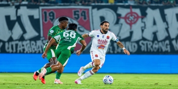 Persijap Jepara menghadapi Persebaya Surabaya dalam lanjutan Super League 2026/2027 di Stadion Gelora Bung Tomo.