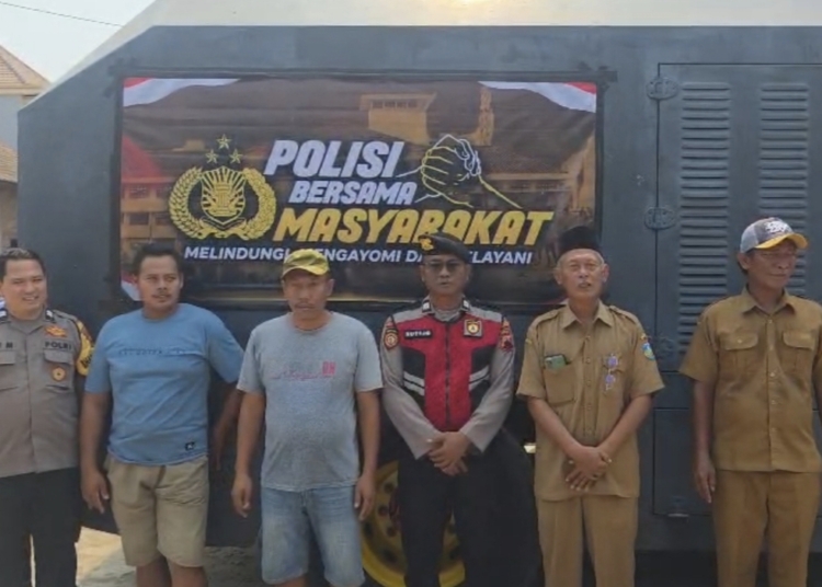 Krisis Air Bersih Melanda Mayong Kidul Jepara, Polres Turun Tangan Salurkan 6.000 Liter Air!