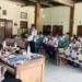 Camat Pakis Aji Muhammad Shodiq memberikan pembinaan administrasi dan evaluasi kegiatan desa di Balai Desa Mambak, Jepara, Rabu 21 Oktober 2026.