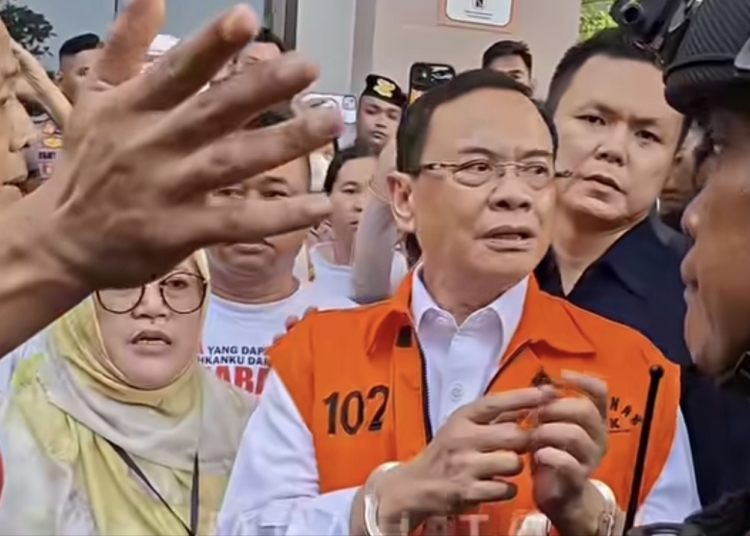 Bupati Pati nonaktif Sudewo saat menjalani sidang putusan kasus korupsi di Pengadilan Tipikor Semarang, Rabu 21 Oktober 2026.