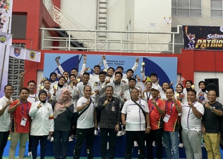 Tim sepak takraw Jepara menjadi juara umum Porprov XVII Jawa Tengah 2026 dengan raihan 7 medali emas dan 1 perunggu.